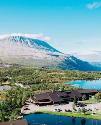 Wachen Sie in modernen Bergapartments in Gausta mit Panoramablick auf.