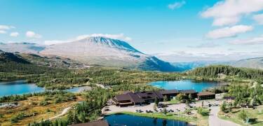 Vakna upp till panoramautsikt från moderna fjälllägenheter på Gausta.