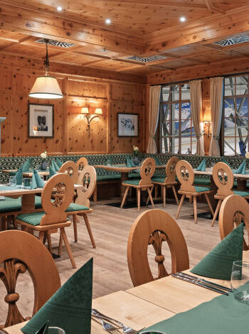 Im Hotelrestaurant genießen Sie typisch alpine Küche.