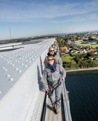 Bridgewalking er en af Middelfarts største attraktioner.
