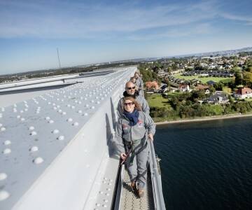 Bridgewalking er en af Middelfarts største attraktioner.