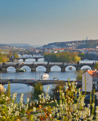 Das Hotel genießt eine günstige Lage weniger als 80 Kilometer von Prag.
