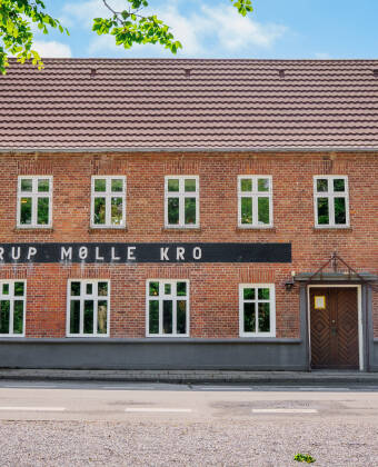 From serving farmers at the village watermill to welcoming guests today, Morup Mølle Kro has a long tradition of hospitality.