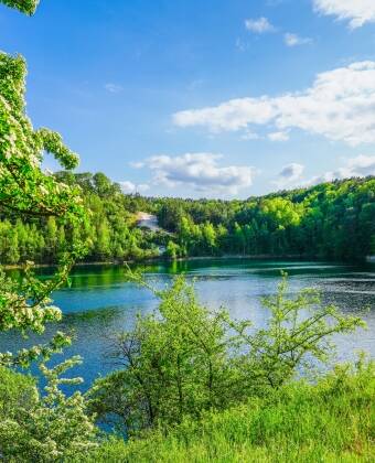 Places like the Turquoise Lake in Wolin National Park are close enough for an easy and rewarding day trip.
