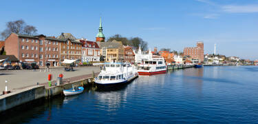 Besuchen Sie die nur etwa 30 km von Hotel entfernte kleine, idyllische Hafenstadt Kappeln.
