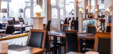 Unna er god mat och dryck under er semester i hotellets restaurang, café och bar.