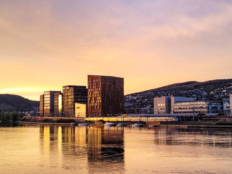 Quality Hotel River Station er byens højeste bygning og byder på en fantastisk udsigt.