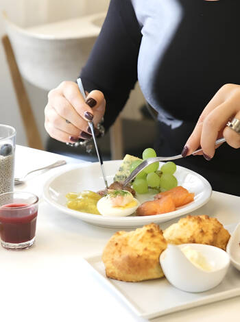 Börja dagen med en generös och kostnadsfri kontinental frukost.