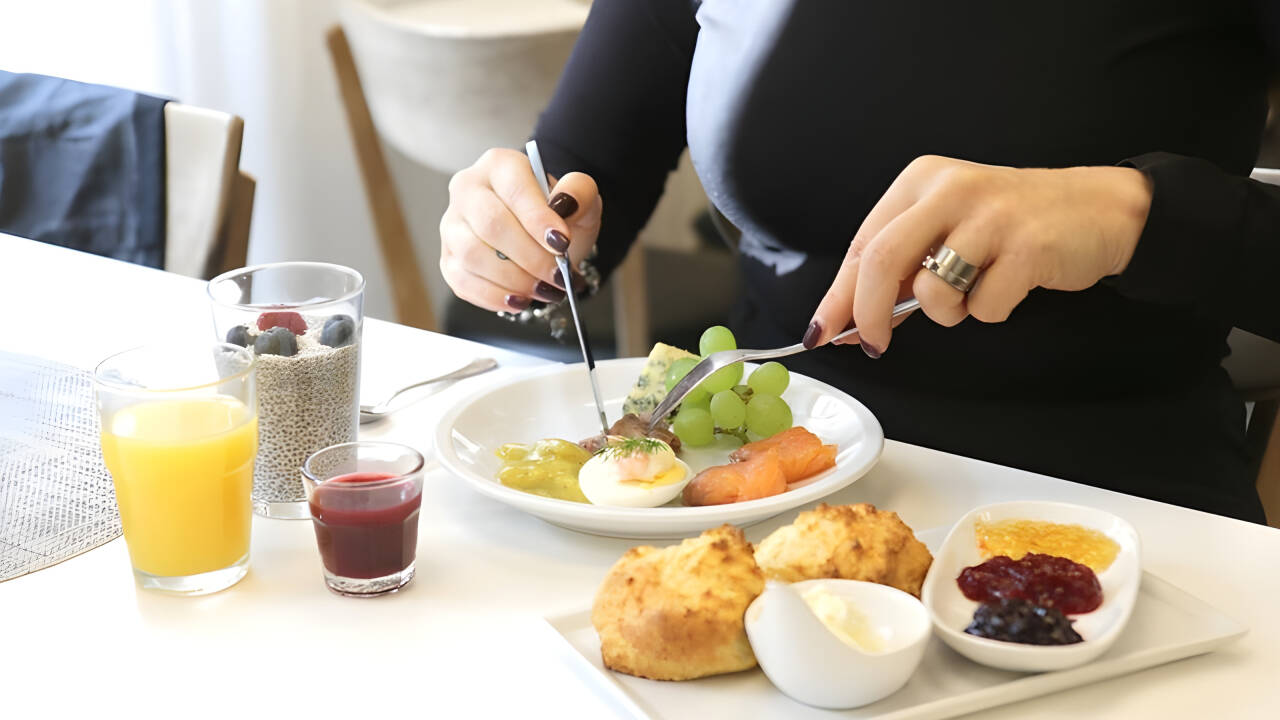 Start dagen med en gratis og raus kontinental frokost.