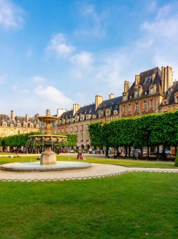 Place des Vosges is just a short walk away—perfect for a stroll, a break, or simply soaking up the surroundings.