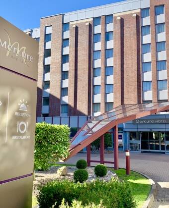 Dieses 4-Sterne-Hotel bietet einen idealen Ausgangspunkt für Ihren Urlaub in Hamburg und Umgebung.