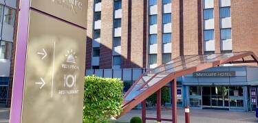Dette 4-stjernede hotel tilbyder et dejligt udgangspunkt for Jeres ferie i Hamburg og omegn.