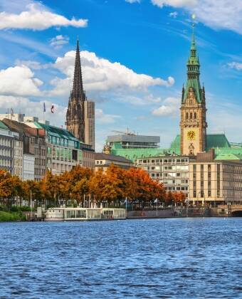 Hamburg ist eine unglaublich schöne Stadt und bietet viel Kultur, Shopping und Gastronomie für jeden Geschmack.