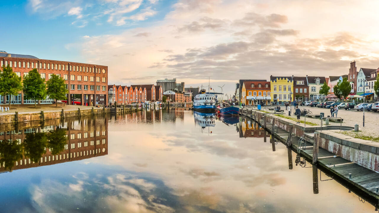 Upptäck Husum och Nordsjön bara en kort bilresa från hotellet.