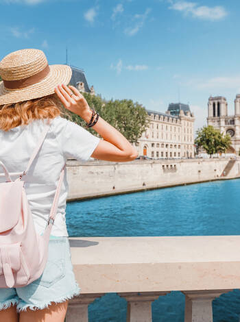 Fast access to metro lines and Montparnasse station makes exploring Paris simple.