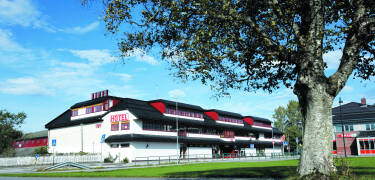 Genießen Sie die ruhige Umgebung und wohnen Sie direkt am Einkaufszentrum AMFI Moa.