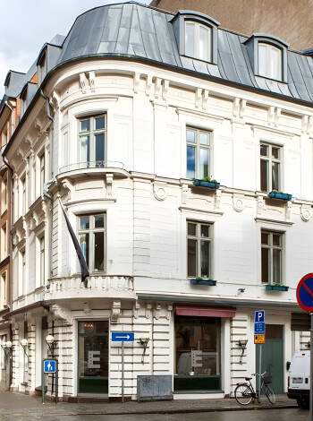 Hotel Bishops Arms Malmö har centralt läge precis mittemot Malmö Centralstation med smidig tillgång till staden.
