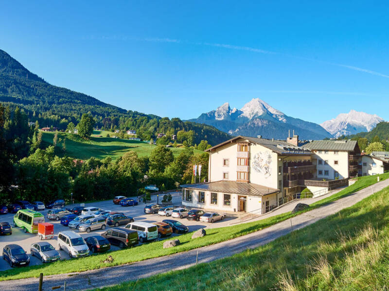 Bestill et opphold på Alpenhotel Seimler og nyt roen i fjellene nær sentrum av Berchtesgaden.