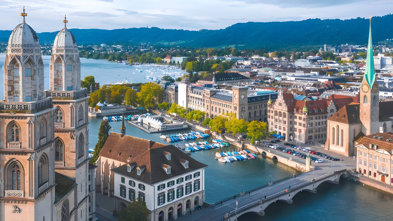 Entdecken Sie Zürichs Altstadt, die Bahnhofstrasse und die besondere Mischung aus Kultur und Natur.