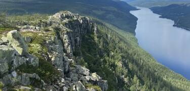 Nahegelegene Gipfel wie Trysilfjellet oder Skagsvola belohnen Sie mit herrlichen Ausblicken.
