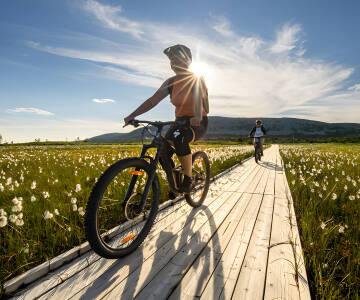 Sykkelstier og turveier starter rett utenfor døren.