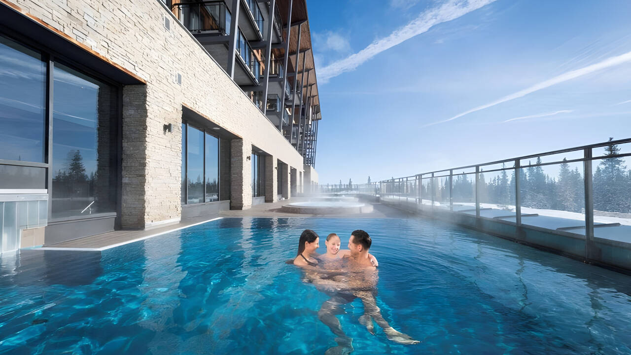 Bestill et hyggelig rom på moderne SkiStar Lodge i Trysil og nyt Kulpen Spa.