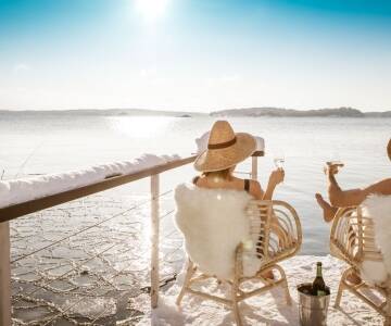 Direkte havbeliggenhed i skærgården med privat strand og fantastisk kystudsigt.