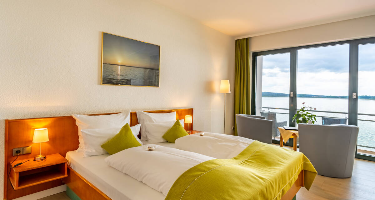 Dubbelrum m. sjöutsikt