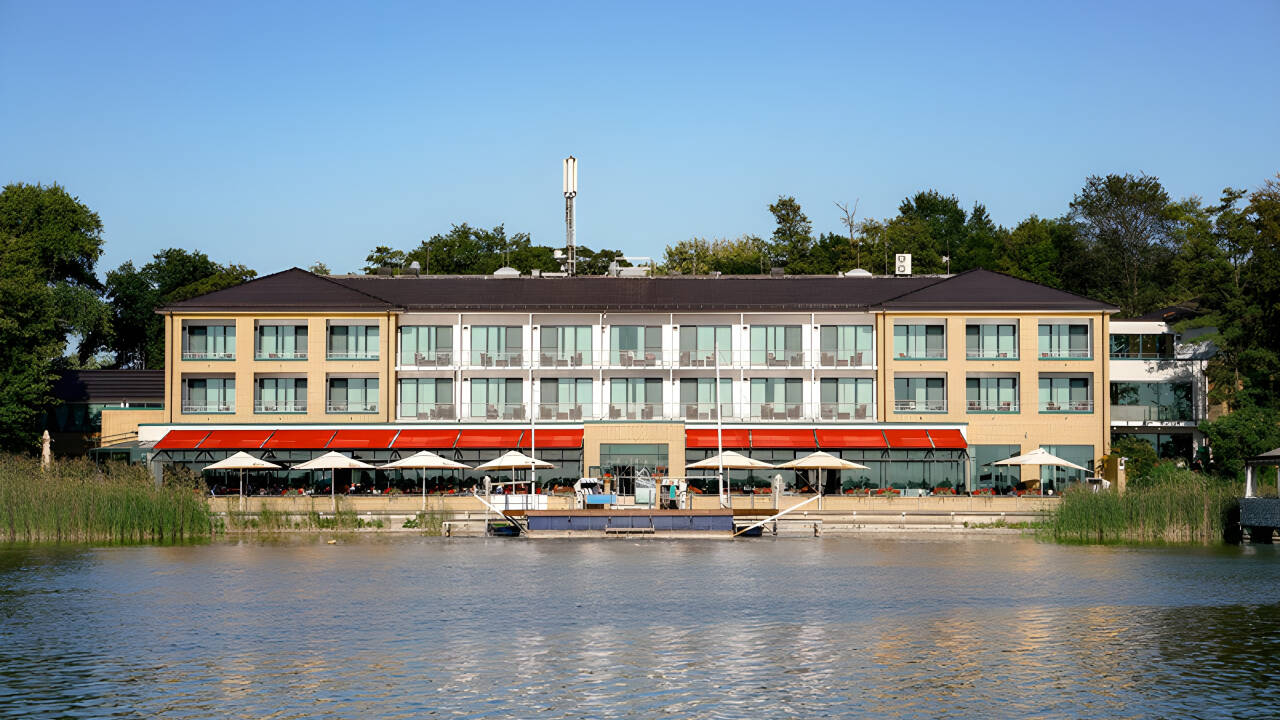 Das Hotel genießt eine erstklassige Lage direkt am Rangsdorfer See.