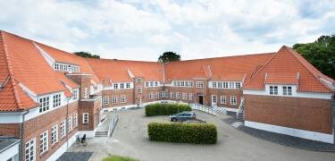 Nyt et rimelig opphold og god service på Hotel City Holstebro.