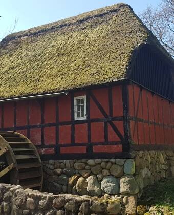 Besøk friluftsmuseet Hjerl Hede og opplev ekte dansk landsbyliv.