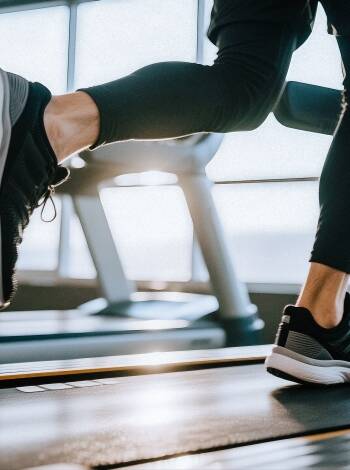 Bleiben Sie während Ihres Aufenthalts mit Zugang zum hoteleigenen Moxy Gym aktiv.