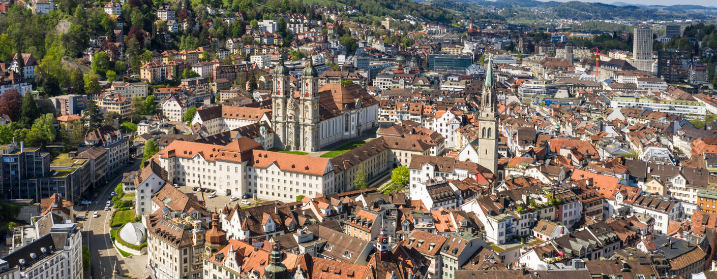 Einstein St. Gallen ligger lige ved det UNESCO fredede klosterkvarter og St. Gallens historiske centrum.