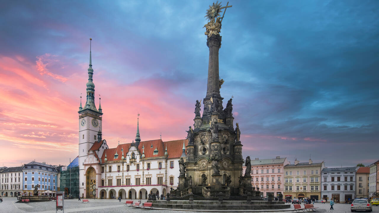 Oppdag Olomoucs historiske sentrum og den UNESCO-listede Treenighetsøylen – begge kun en kort kjøretur fra hotellet.