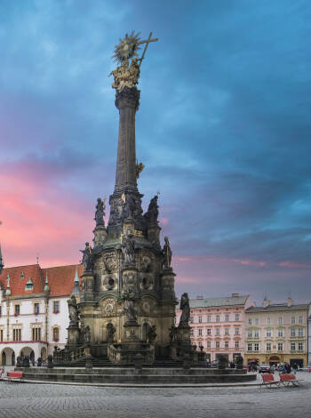 Entdecken Sie das historische Stadtzentrum von Olomouc und die zum UNESCO-Weltkulturerbe gehörende Dreifaltigkeitssäule – beides in wenigen Minuten vom Hotel erreichbar.