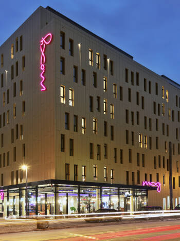 MOXY Frankfurt East offers contemporary style, practical amenities and an ideal location for exploring the city.