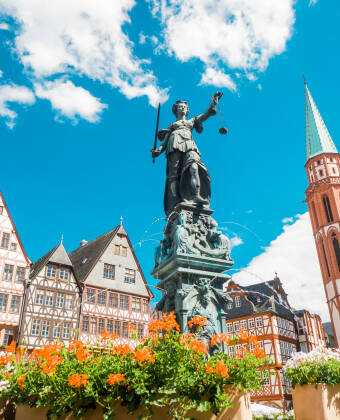 Explore the picturesque Römerberg, Frankfurt's historic heart.