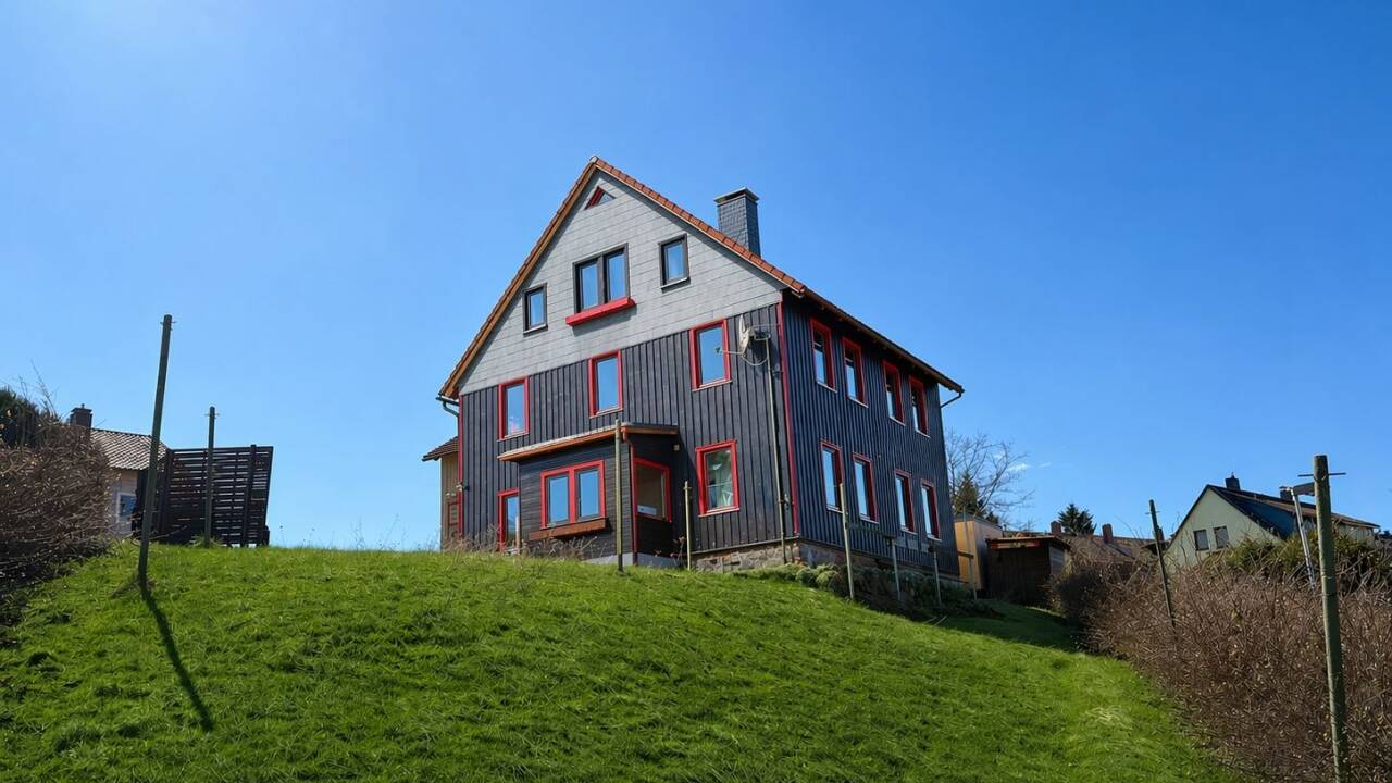 Med avskilt läge i St. Andreasberg erbjuder pensionatet en lugn och personlig atmosfär, långt från stora turisthotell.