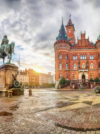 Boka din vistelse på Hotell Linnéa och upptäck Helsingborgs rika historia och arkitektur.