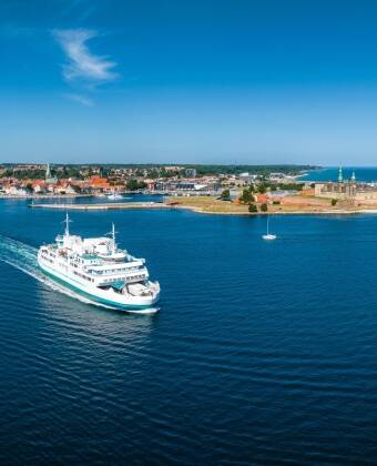 Setzen Sie mit der Fähre über und verbringen Sie einen Tag im nahegelegenen Helsingør in Dänemark.