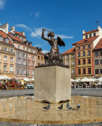 From the iconic Warsaw Mermaid to vibrant neighbourhoods, the city is full of discoveries.