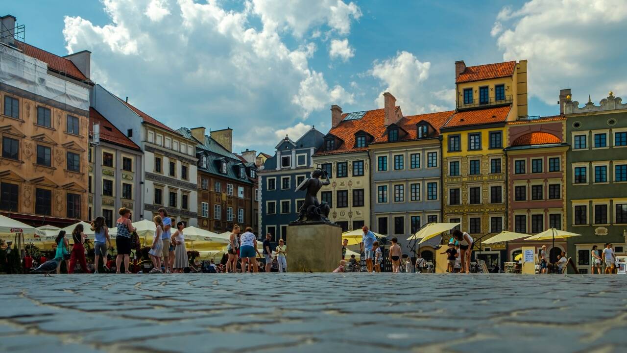 From the iconic Warsaw Mermaid to vibrant neighbourhoods, the city is full of discoveries.