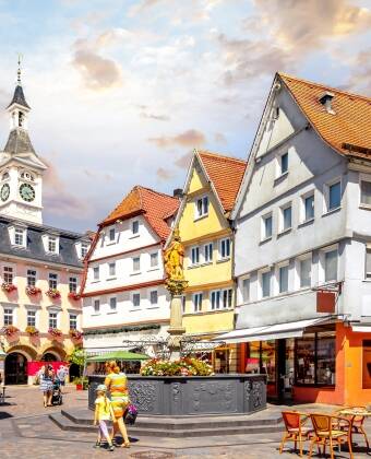 Entdecken Sie Aalens einladende Altstadt, nur einen kurzen Spaziergang vom Piazza Hotel & Restaurant entfernt.