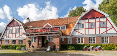 More than a hotel, Nackarpsdalen is a historic guesthouse that has been part of the local landscape since 1647.