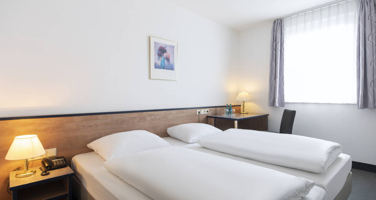 Double room w. 1 extra bed