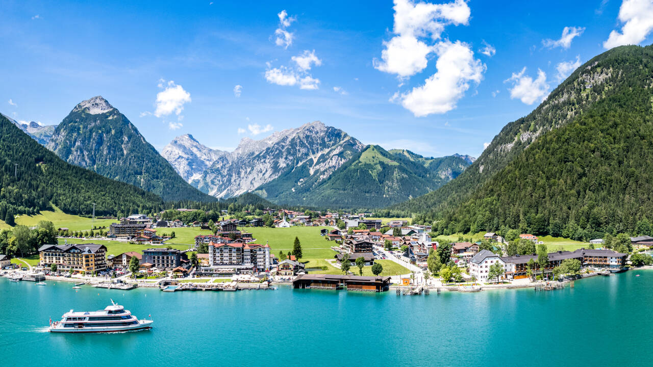 Book a summer holiday in the beautiful Achensee region and enjoy boat trips and swimming in the lake.