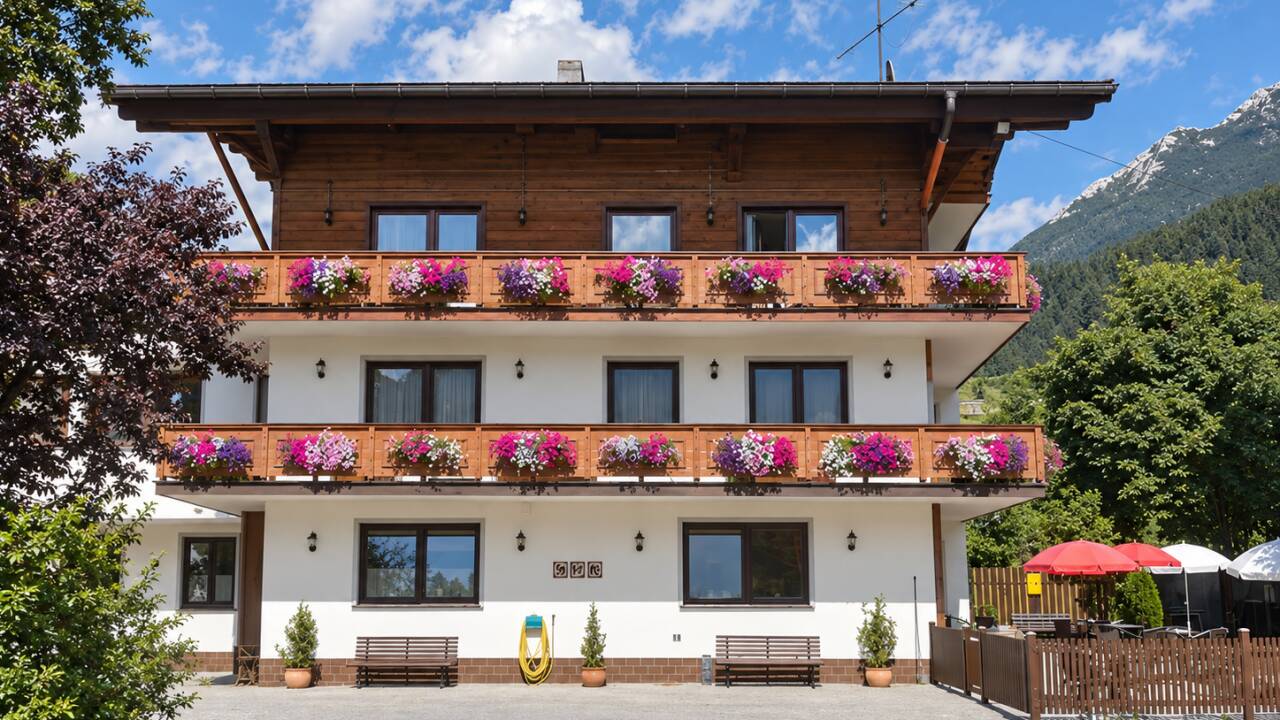 Stay at Ferienhotel Der Tiroler, a cosy hotel with traditional Tyrolean character.