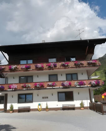 Stay at Ferienhotel Der Tiroler, a cosy hotel with traditional Tyrolean character.