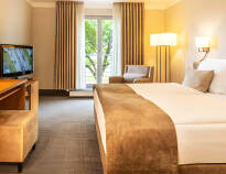 Hotellet er moderne indrettet og der er god plads til at hvile benene efter en lang dag.