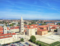 I har blot 30 km. til smukke Zadar, som med sin 3.000 år lange historie har en yderst værdifuld kulturarv.